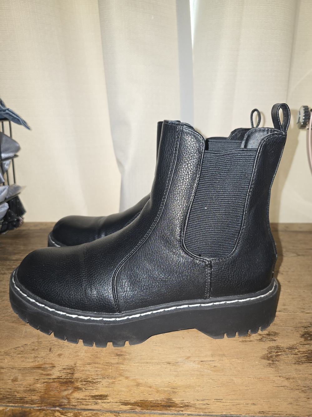 Sincerely Jules Black Chelsea Boots